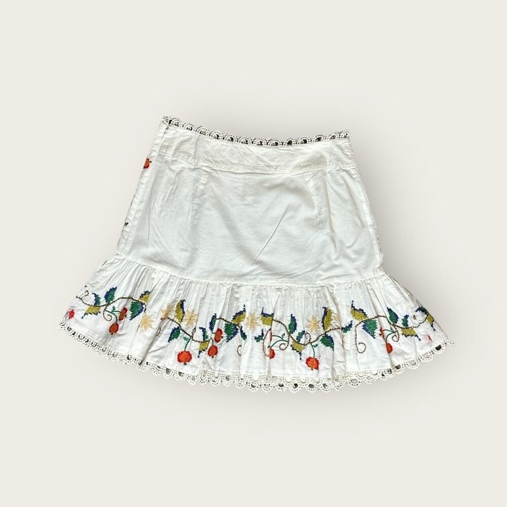NWOT | Farm Rio | Embroidered Ruffle Mini Skirt | White | Medium - Picture 3 of 11